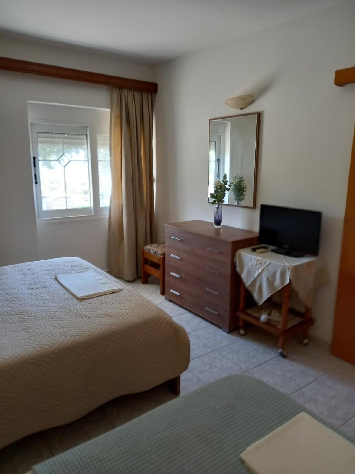 Galini Apartments Плакіас Екстер'єр фото